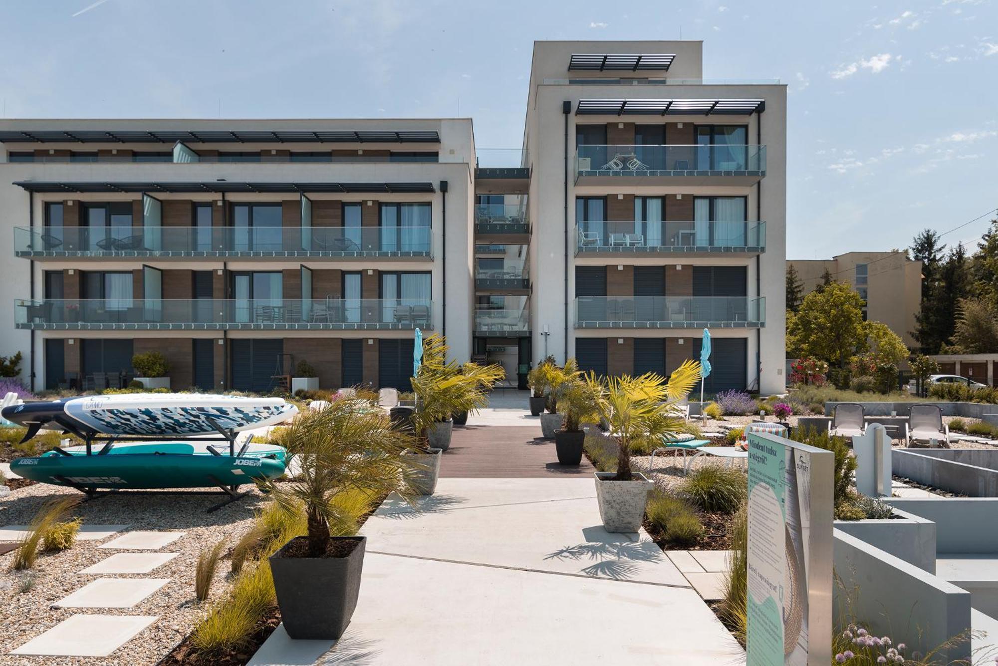 Sunset Resort - Lakeside Apartment Fonyód Εξωτερικό φωτογραφία