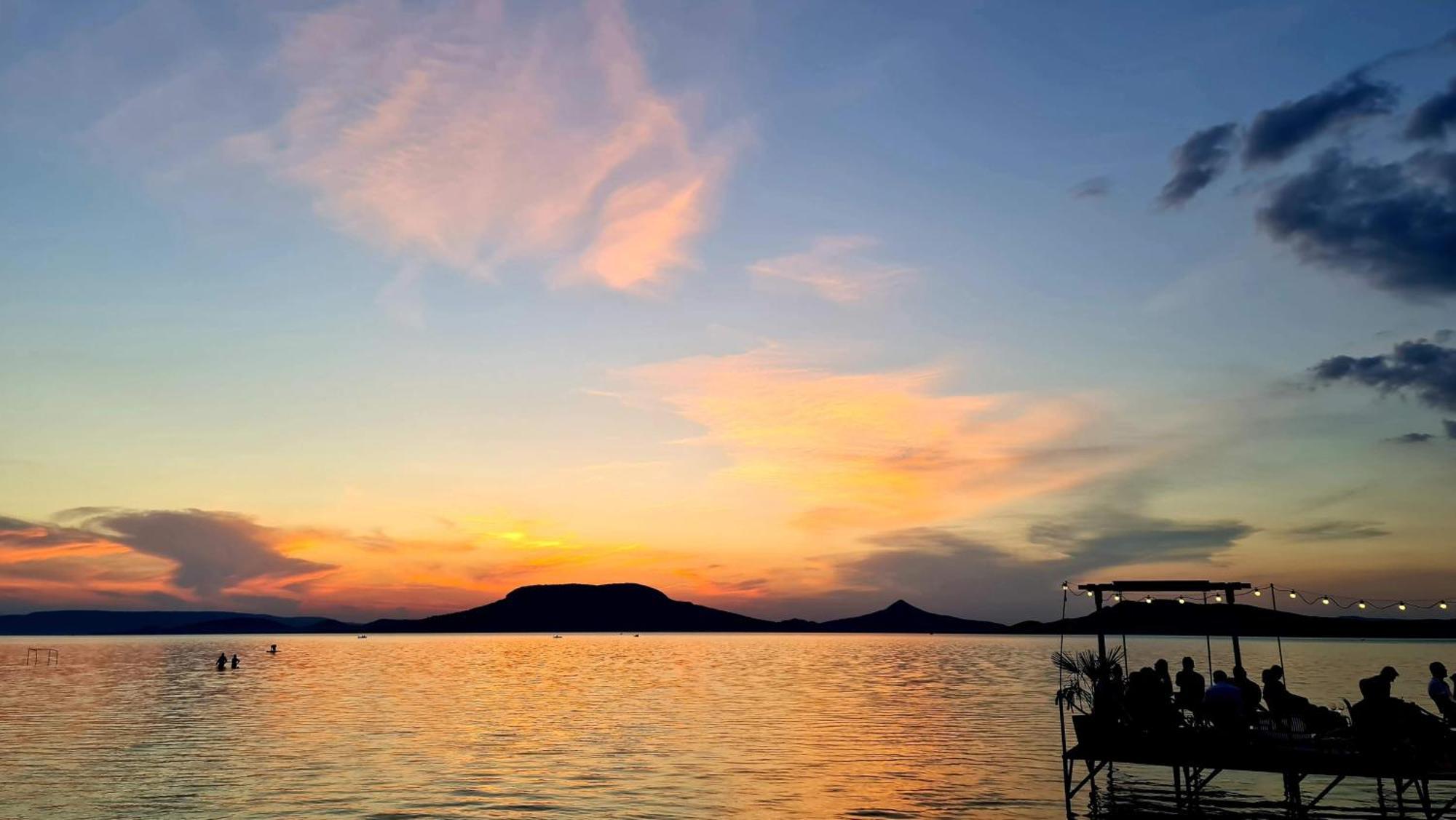 Sunset Resort - Lakeside Apartment Fonyód Εξωτερικό φωτογραφία