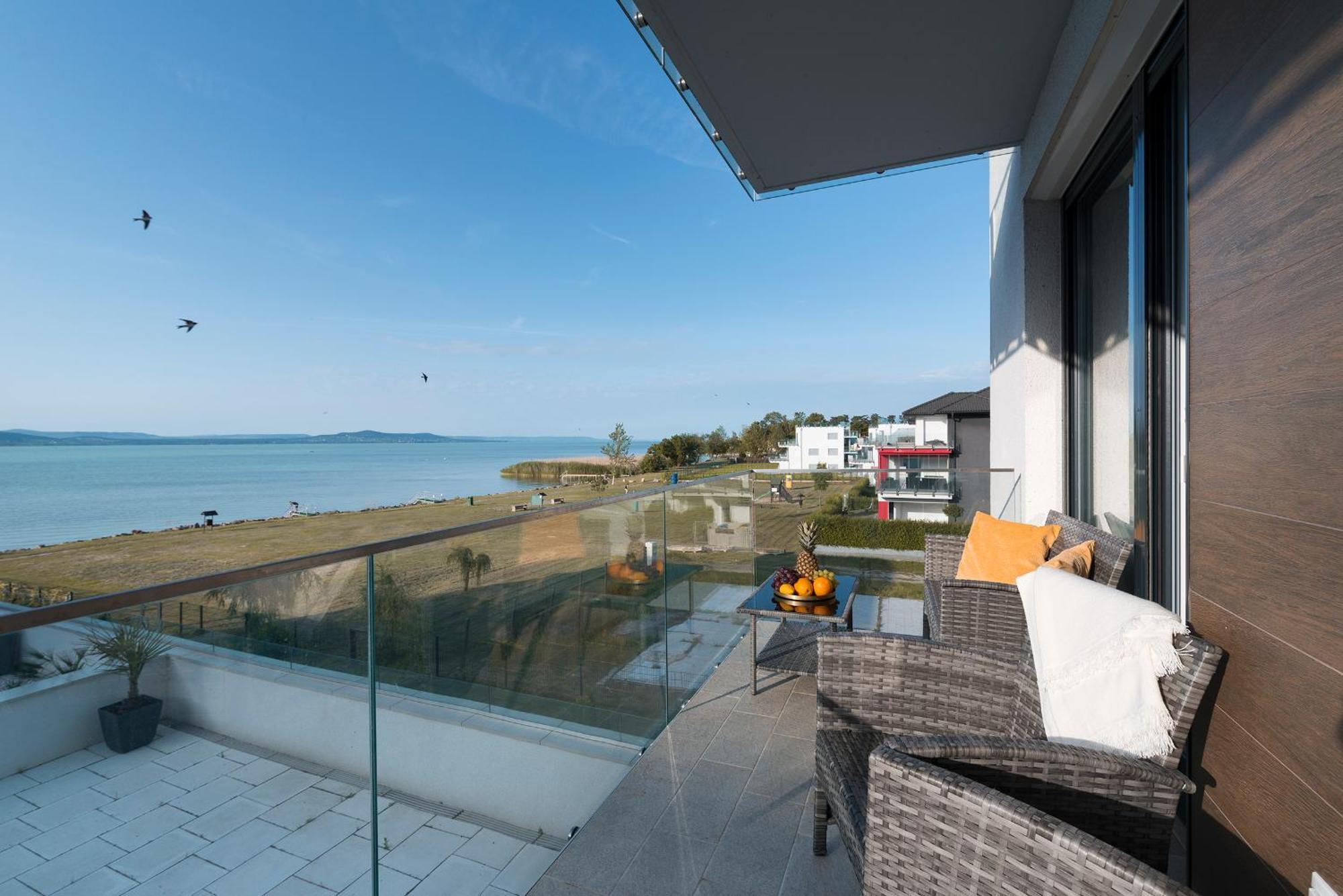 Sunset Resort - Lakeside Apartment Fonyód Εξωτερικό φωτογραφία